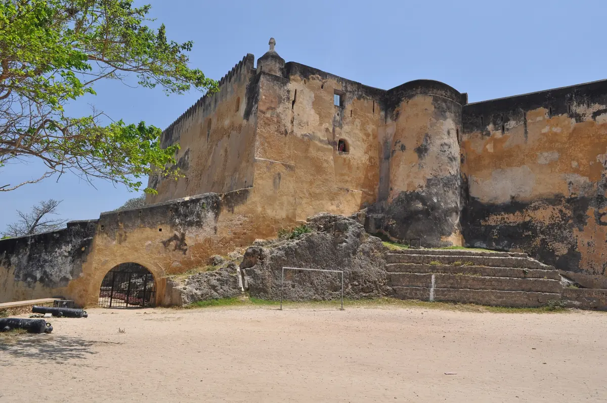 Die Mauern von Fort Jesus in Mombasa