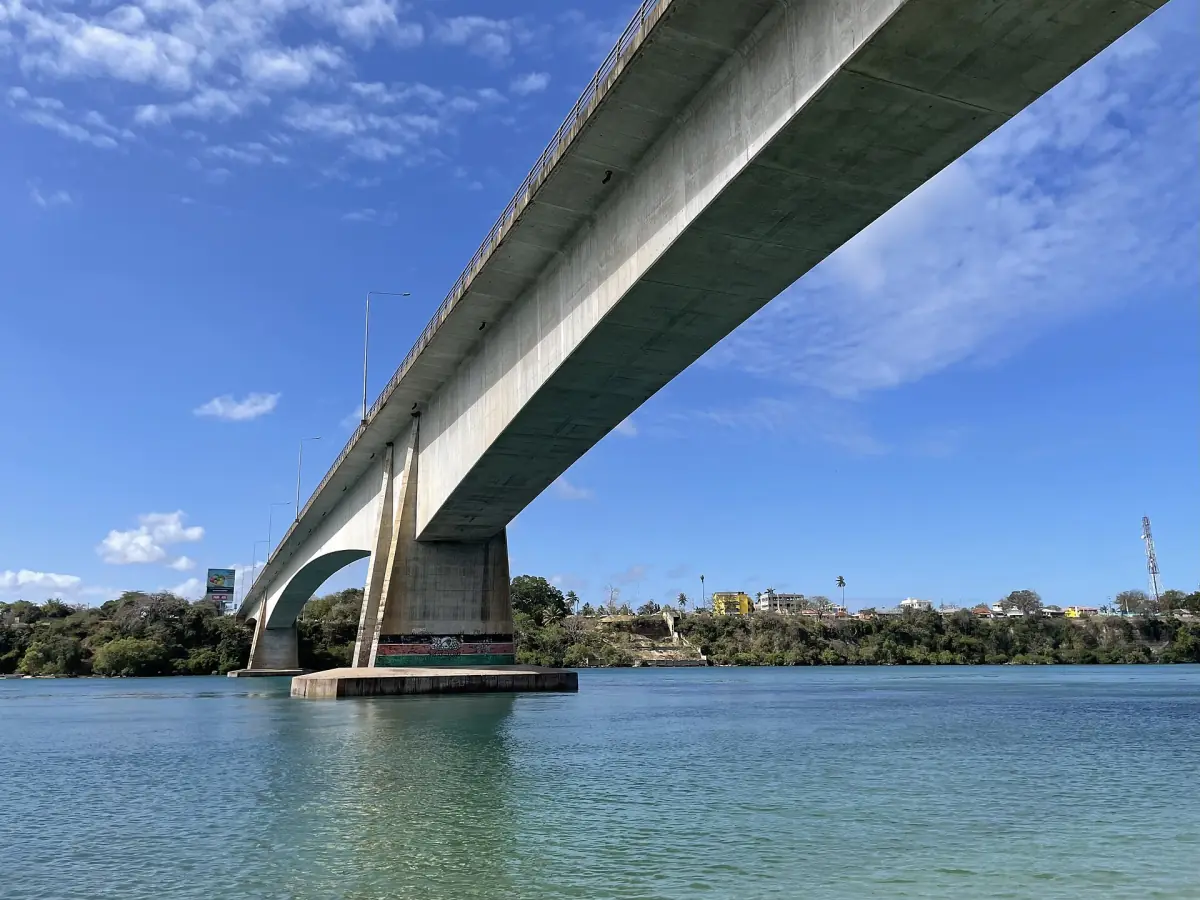 Die Kilifi-Brücke über den Kilifi Creek